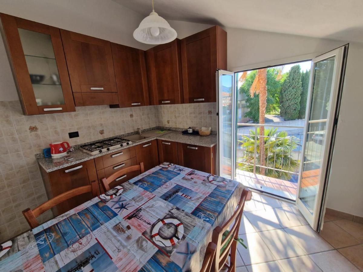 Palm House Apartman Albenga Kültér fotó