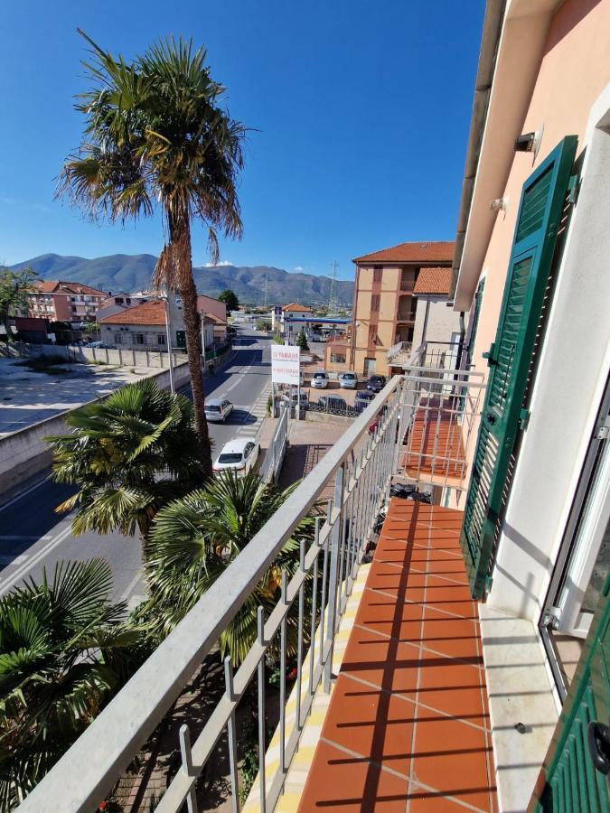 Palm House Apartman Albenga Kültér fotó